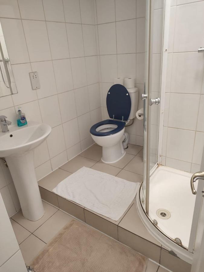 Room At 264 Londen Buitenkant foto